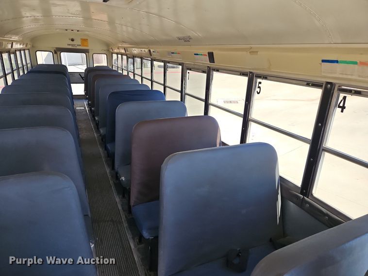 image for item DN7052 2010 IC PB10500  school bus