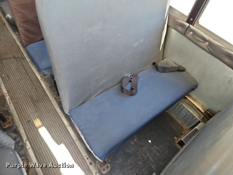 image for item DN7052 2010 IC PB10500  school bus