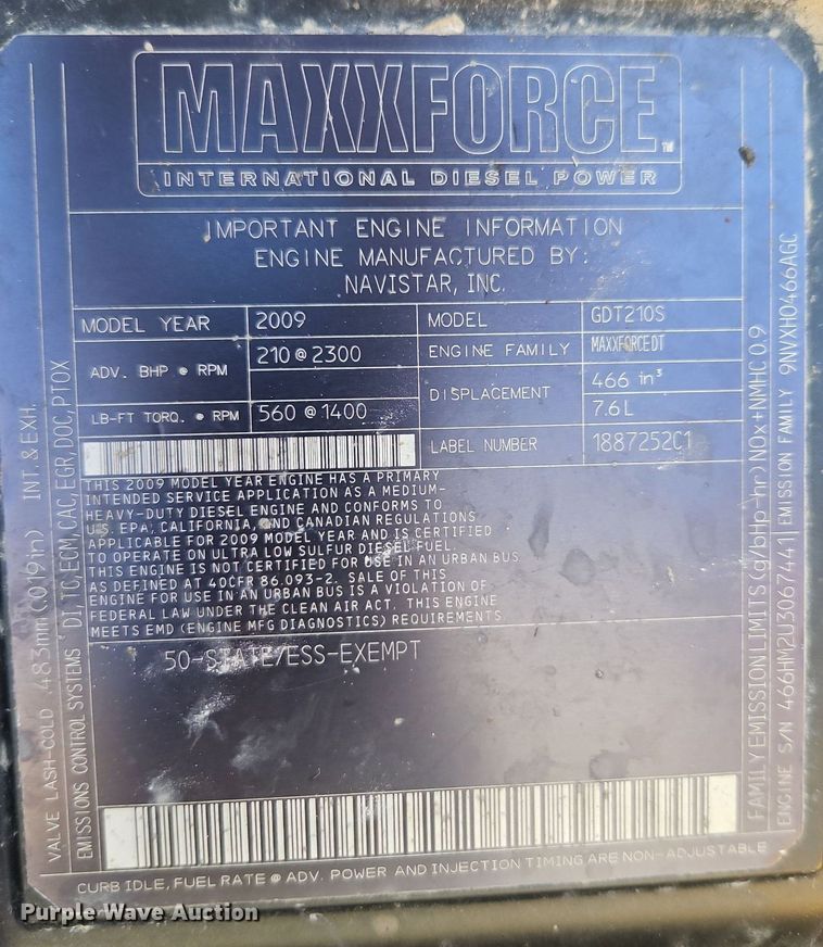 image for item DN7052 2010 IC PB10500  school bus