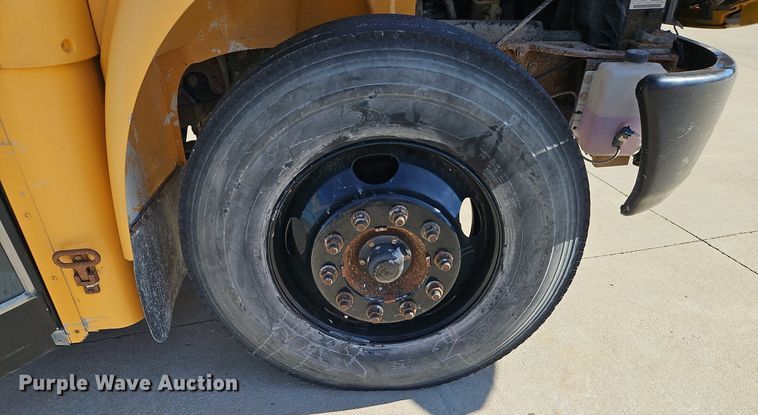 image for item DN7052 2010 IC PB10500  school bus