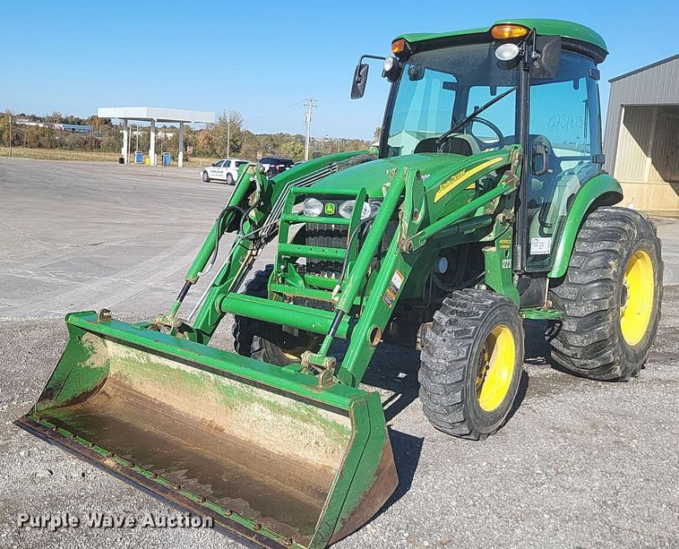 image for item DO4701 2009 John Deere 4320  MFWD tractor