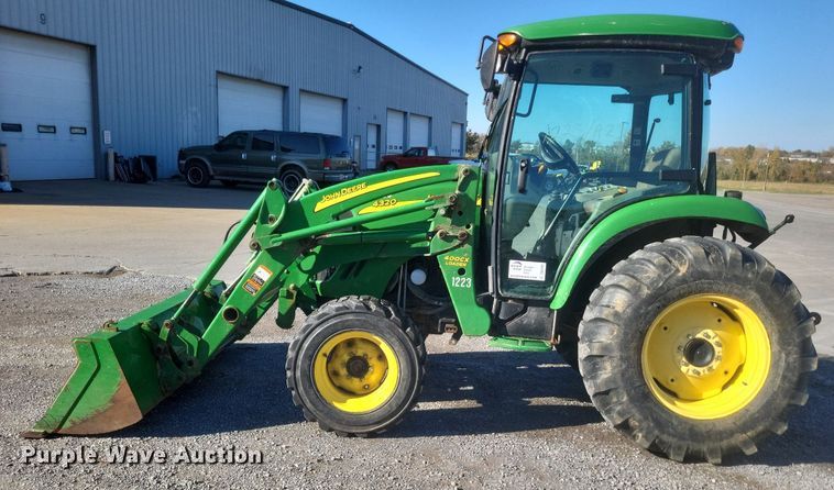 image for item DO4701 2009 John Deere 4320  MFWD tractor