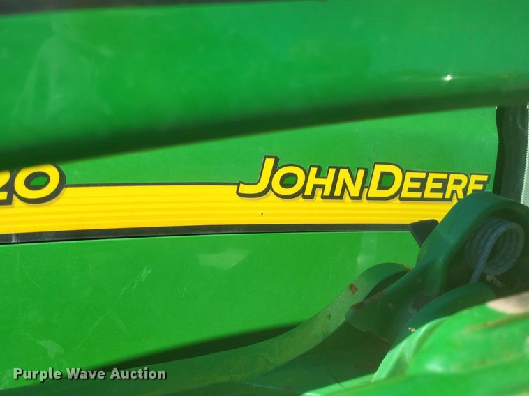 image for item DO4701 2009 John Deere 4320  MFWD tractor