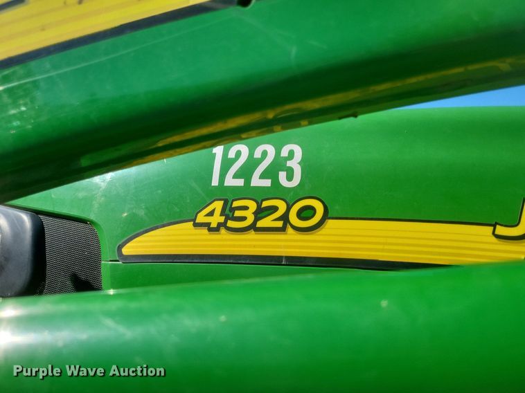 image for item DO4701 2009 John Deere 4320  MFWD tractor