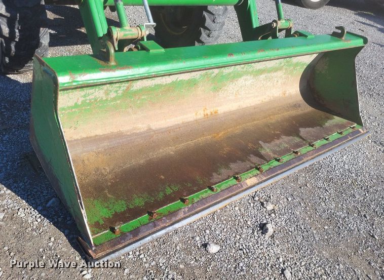 image for item DO4701 2009 John Deere 4320  MFWD tractor