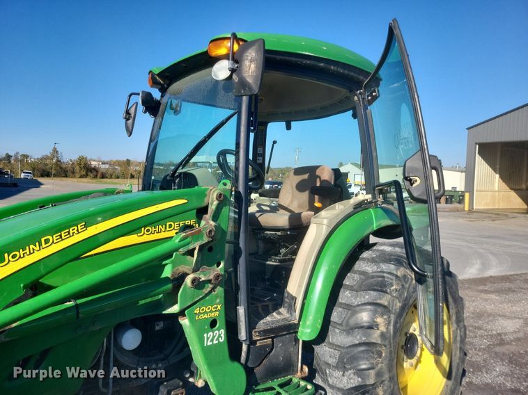 image for item DO4701 2009 John Deere 4320  MFWD tractor