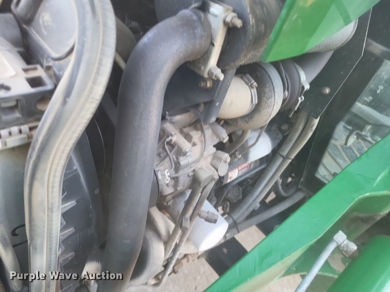 image for item DO4701 2009 John Deere 4320  MFWD tractor