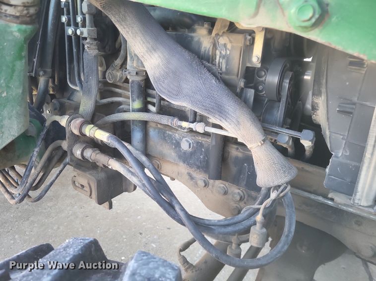 image for item DO4701 2009 John Deere 4320  MFWD tractor