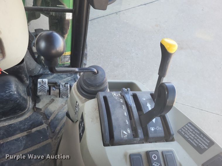 image for item DO4701 2009 John Deere 4320  MFWD tractor