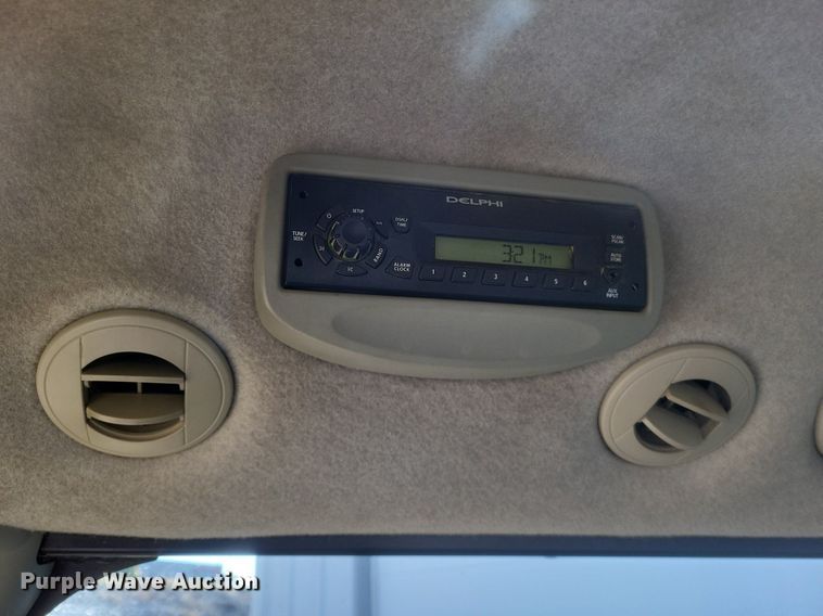 image for item DO4701 2009 John Deere 4320  MFWD tractor