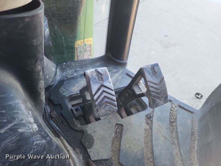 image for item DO4701 2009 John Deere 4320  MFWD tractor