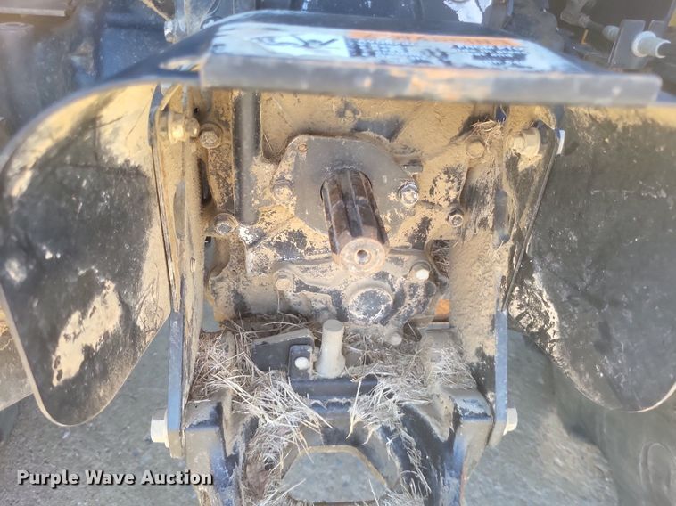 image for item DO4701 2009 John Deere 4320  MFWD tractor