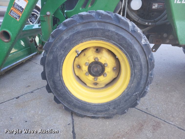 image for item DO4701 2009 John Deere 4320  MFWD tractor