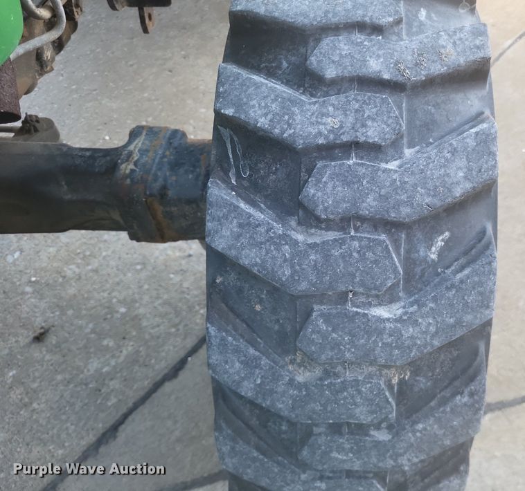 image for item DO4701 2009 John Deere 4320  MFWD tractor