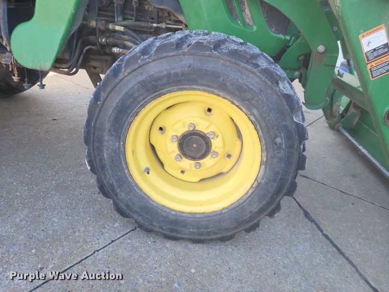 image for item DO4701 2009 John Deere 4320  MFWD tractor