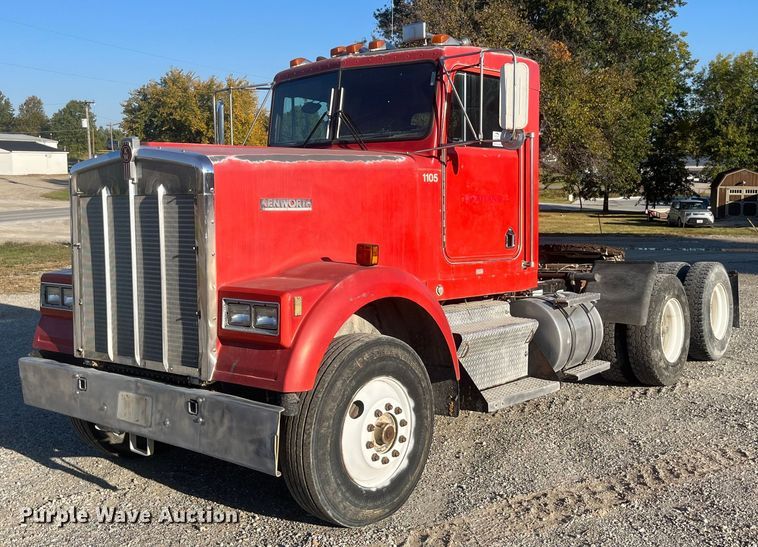 image for item DP2121 1988 Kenworth  semi truck
