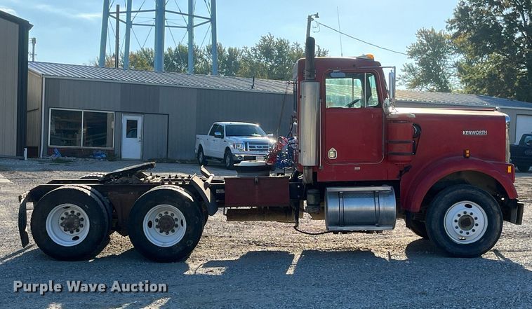 image for item DP2121 1988 Kenworth  semi truck