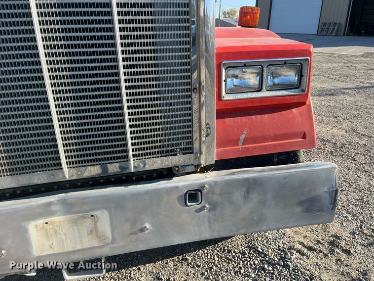 image for item DP2121 1988 Kenworth  semi truck