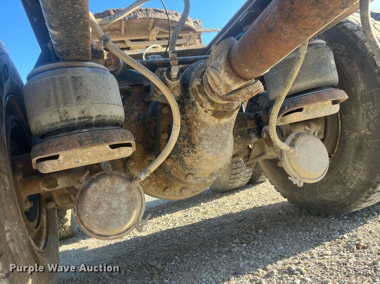 image for item DP2121 1988 Kenworth  semi truck