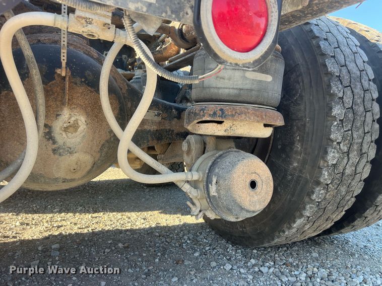 image for item DP2121 1988 Kenworth  semi truck