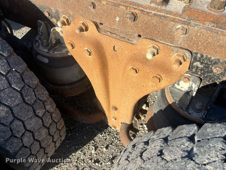 image for item DP2121 1988 Kenworth  semi truck