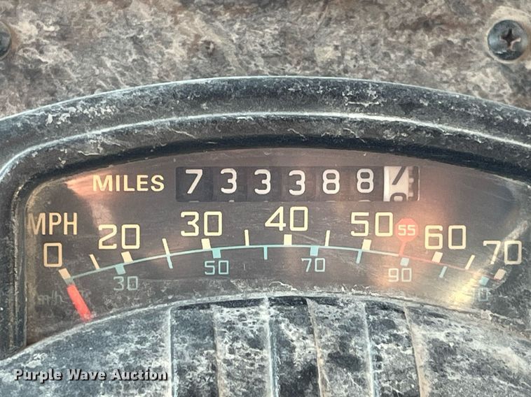 image for item DP2121 1988 Kenworth  semi truck