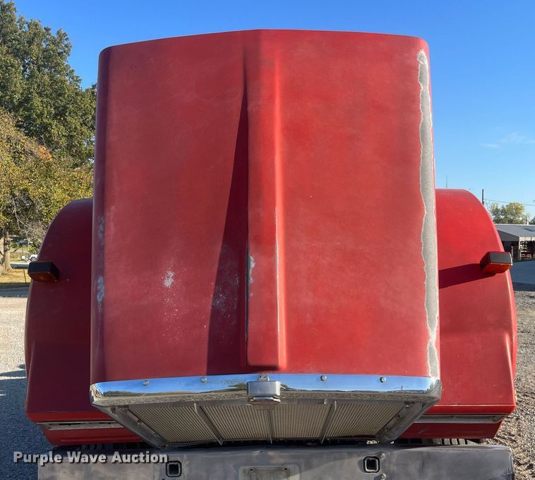 image for item DP2121 1988 Kenworth  semi truck