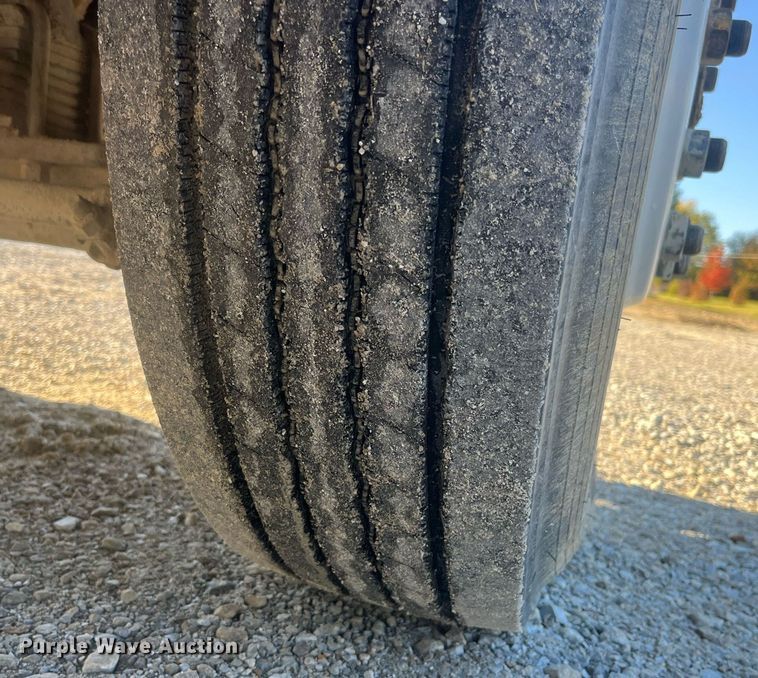 image for item DP2121 1988 Kenworth  semi truck