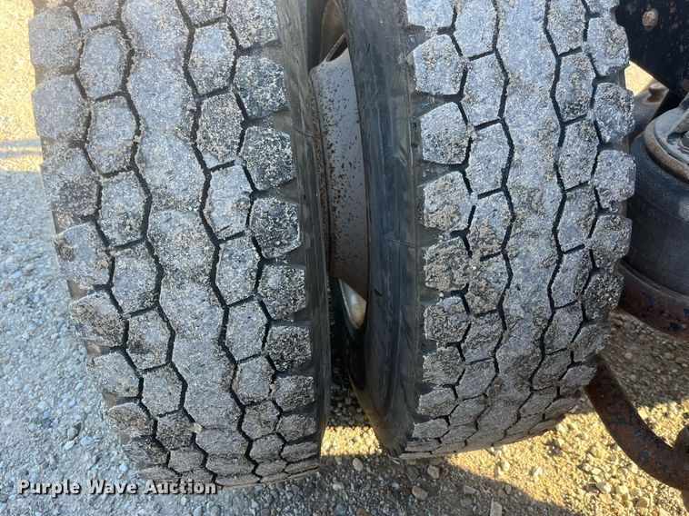 image for item DP2121 1988 Kenworth  semi truck