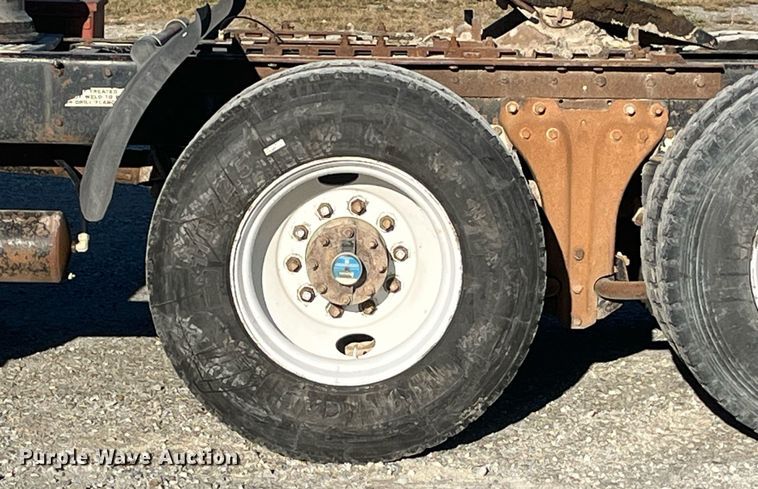 image for item DP2121 1988 Kenworth  semi truck