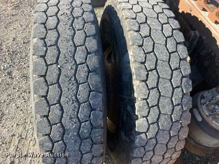 image for item DP2121 1988 Kenworth  semi truck