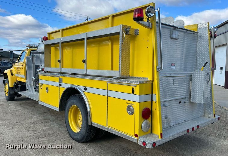 image for item DQ1030 1996 Ford F700  fire truck