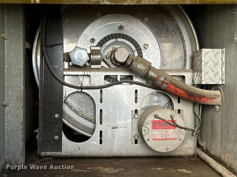 image for item DQ1030 1996 Ford F700  fire truck