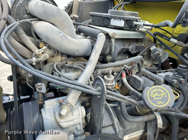 image for item DQ1030 1996 Ford F700  fire truck