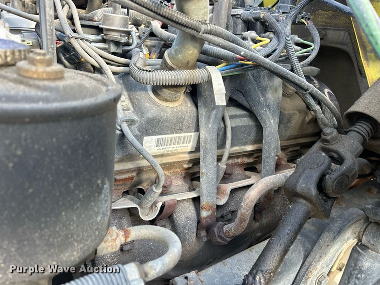 image for item DQ1030 1996 Ford F700  fire truck