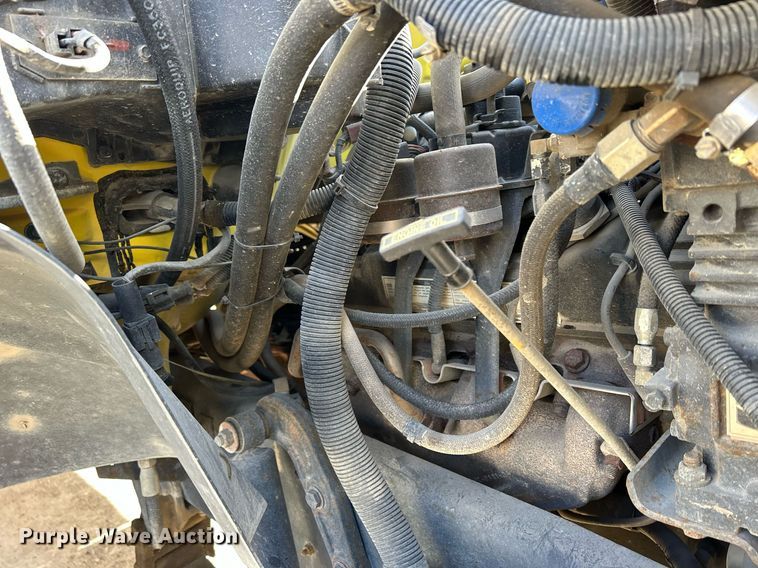 image for item DQ1030 1996 Ford F700  fire truck