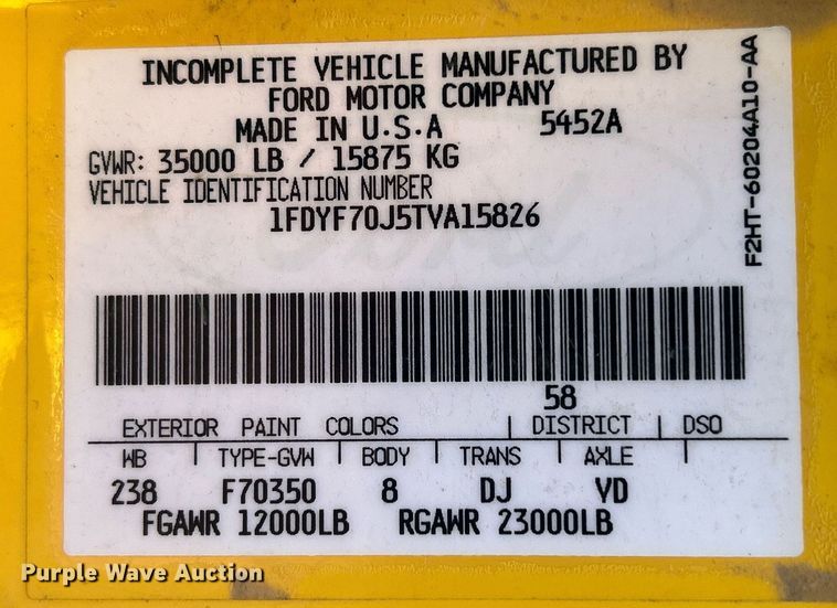 image for item DQ1030 1996 Ford F700  fire truck