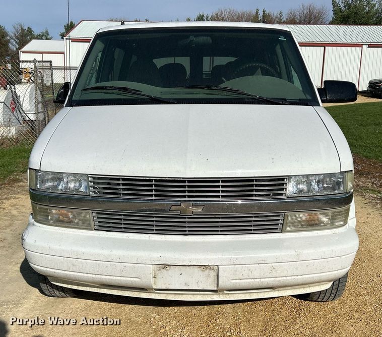 image for item DQ1034 2005 Chevrolet Astro  van
