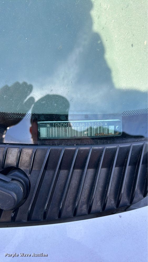 image for item DQ1034 2005 Chevrolet Astro  van