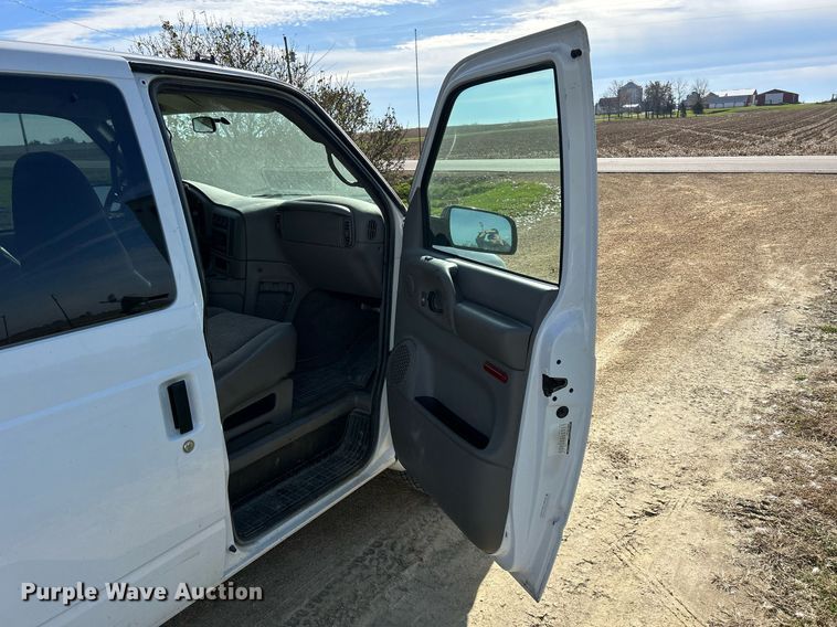 image for item DQ1034 2005 Chevrolet Astro  van