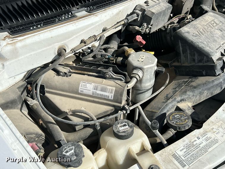 image for item DQ1034 2005 Chevrolet Astro  van