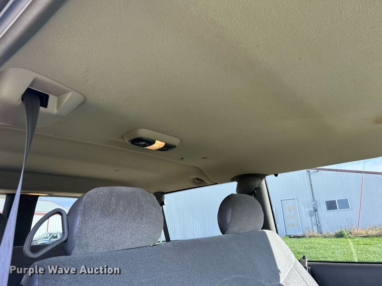 image for item DQ1034 2005 Chevrolet Astro  van