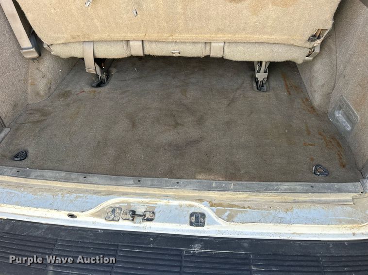 image for item DQ1034 2005 Chevrolet Astro  van