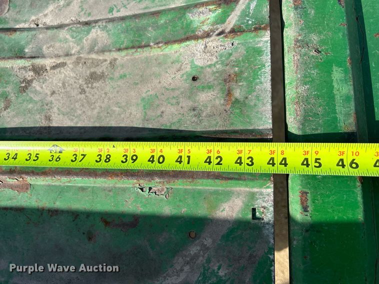 image for item DQ1036 2006  John Deere Gator HXP  utility vehicle