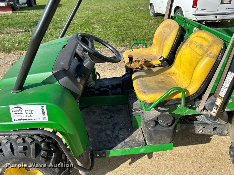 image for item DQ1036 2006  John Deere Gator HXP  utility vehicle