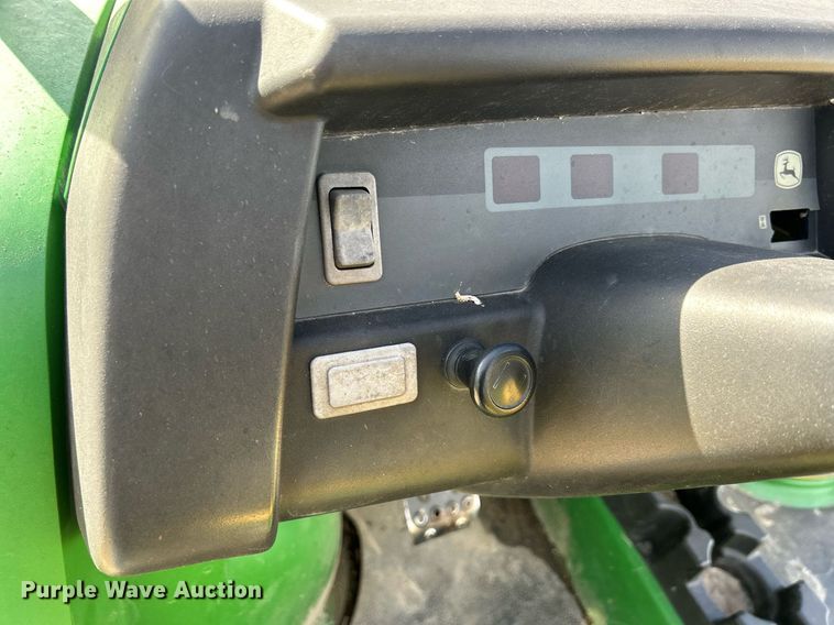 image for item DQ1036 2006  John Deere Gator HXP  utility vehicle