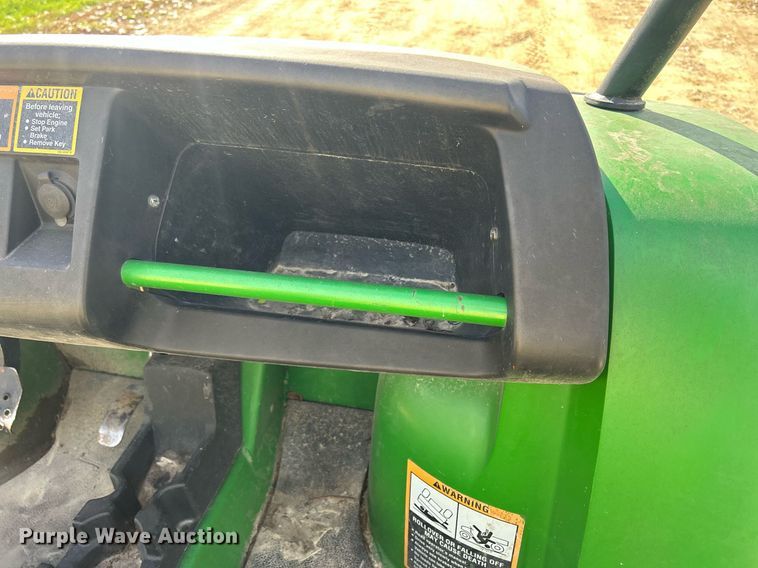 image for item DQ1036 2006  John Deere Gator HXP  utility vehicle