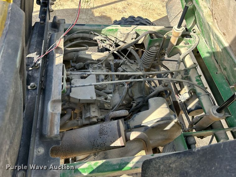 image for item DQ1036 2006  John Deere Gator HXP  utility vehicle