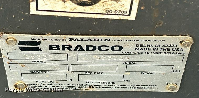 image for item DQ1038 Bradco BC72  skid steer rotary mower