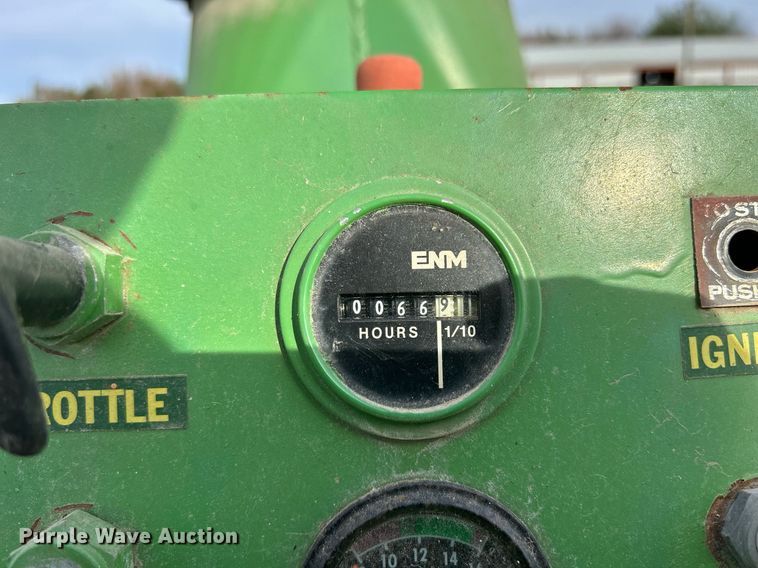 image for item DQ1039 Bowie Aero Mulcher  square bale processor